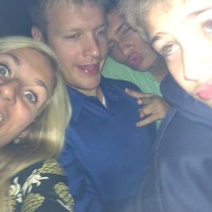 Meet your Posher, Robin